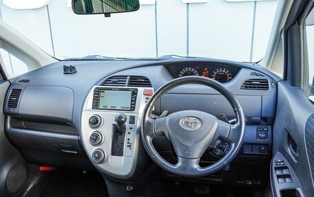 Toyota Ractis I, 2009 год, 785 000 рублей, 6 фотография