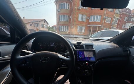 Hyundai Solaris II рестайлинг, 2013 год, 730 000 рублей, 6 фотография