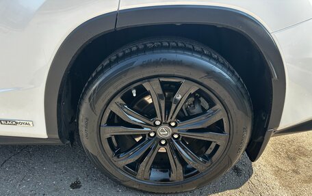 Lexus RX IV рестайлинг, 2018 год, 4 900 000 рублей, 12 фотография