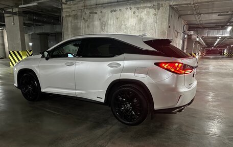 Lexus RX IV рестайлинг, 2018 год, 4 900 000 рублей, 8 фотография