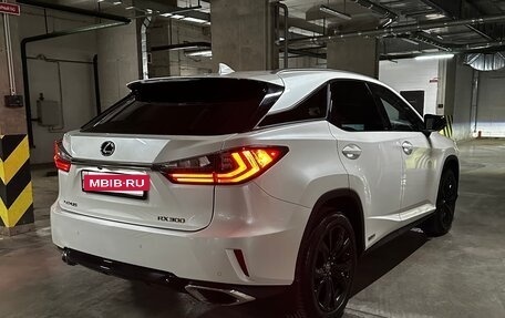 Lexus RX IV рестайлинг, 2018 год, 4 900 000 рублей, 3 фотография