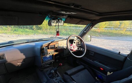 Toyota Hilux Surf III рестайлинг, 1994 год, 550 000 рублей, 5 фотография