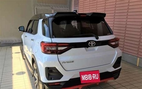 Toyota Raize I, 2022 год, 1 160 000 рублей, 3 фотография