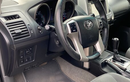 Toyota Land Cruiser Prado 150 рестайлинг 2, 2012 год, 2 650 000 рублей, 8 фотография