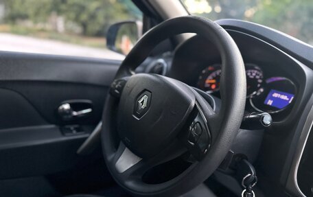 Renault Logan II, 2015 год, 750 000 рублей, 13 фотография