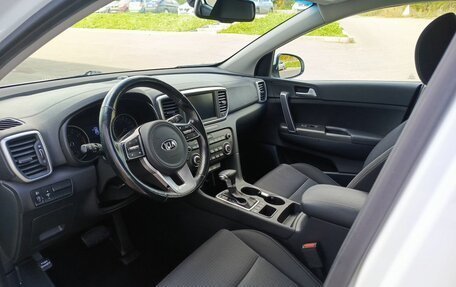 KIA Sportage IV рестайлинг, 2020 год, 2 415 000 рублей, 13 фотография