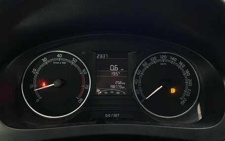Skoda Rapid I, 2018 год, 1 000 000 рублей, 13 фотография