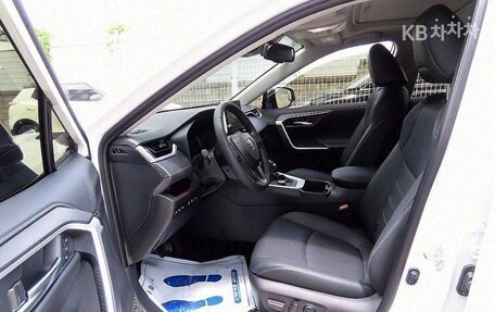 Toyota RAV4, 2022 год, 2 450 013 рублей, 5 фотография