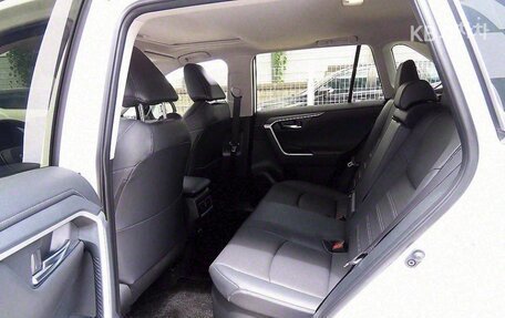 Toyota RAV4, 2022 год, 2 450 013 рублей, 6 фотография
