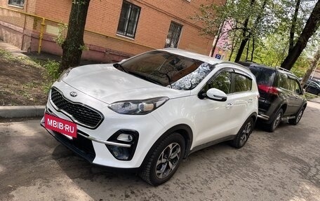 KIA Sportage IV рестайлинг, 2020 год, 2 449 000 рублей, 2 фотография