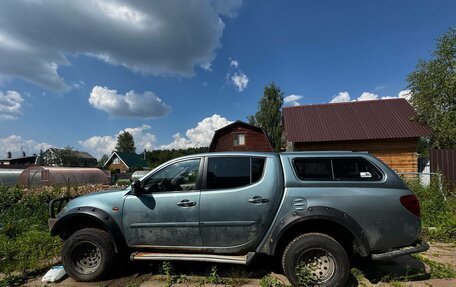 Mitsubishi L200 IV рестайлинг, 2007 год, 650 000 рублей, 8 фотография