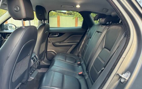 Jaguar F-Pace, 2017 год, 3 095 000 рублей, 19 фотография