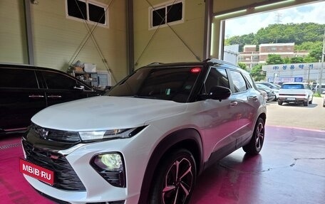 Chevrolet TrailBlazer, 2022 год, 1 835 000 рублей, 3 фотография