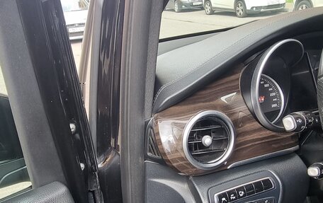 Mercedes-Benz V-Класс, 2015 год, 3 470 000 рублей, 13 фотография