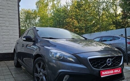 Volvo V40 Cross Country I, 2013 год, 1 245 000 рублей, 1 фотография