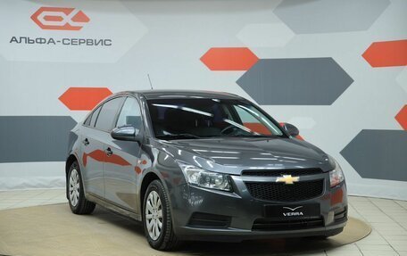 Chevrolet Cruze II, 2011 год, 730 000 рублей, 3 фотография