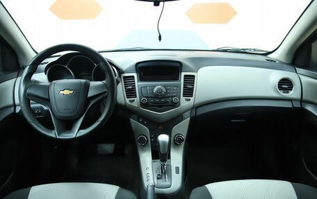 Chevrolet Cruze II, 2011 год, 730 000 рублей, 12 фотография