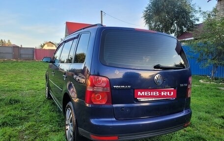 Volkswagen Touran III, 2007 год, 620 000 рублей, 22 фотография