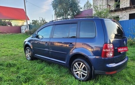 Volkswagen Touran III, 2007 год, 620 000 рублей, 25 фотография