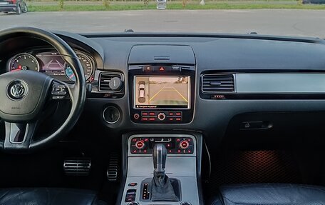 Volkswagen Touareg III, 2011 год, 1 870 000 рублей, 12 фотография