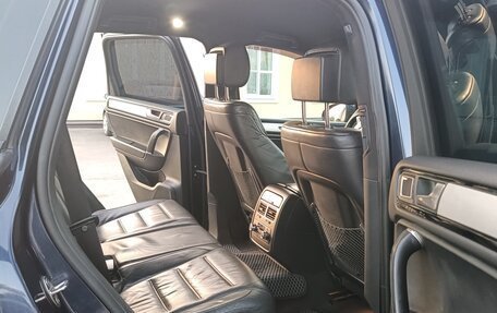 Volkswagen Touareg III, 2011 год, 1 870 000 рублей, 7 фотография