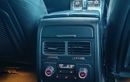 Volkswagen Touareg III, 2011 год, 1 870 000 рублей, 10 фотография