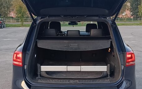 Volkswagen Touareg III, 2011 год, 1 870 000 рублей, 15 фотография