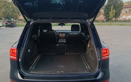 Volkswagen Touareg III, 2011 год, 1 870 000 рублей, 16 фотография