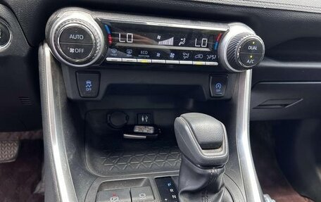 Toyota RAV4, 2022 год, 1 950 095 рублей, 3 фотография