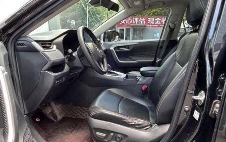 Toyota RAV4, 2022 год, 1 950 095 рублей, 14 фотография