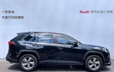 Toyota RAV4, 2022 год, 1 950 095 рублей, 11 фотография