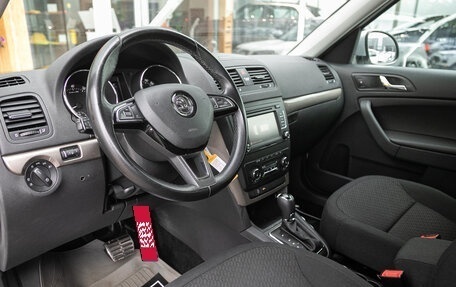 Skoda Yeti I рестайлинг, 2014 год, 1 098 000 рублей, 12 фотография