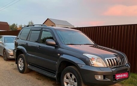 Toyota Land Cruiser Prado 120 рестайлинг, 2007 год, 1 900 000 рублей, 1 фотография