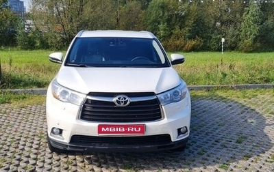 Toyota Highlander III, 2015 год, 3 300 000 рублей, 1 фотография
