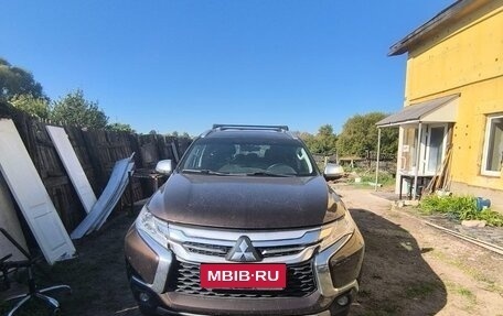 Mitsubishi Pajero Sport III рестайлинг, 2018 год, 3 000 000 рублей, 1 фотография