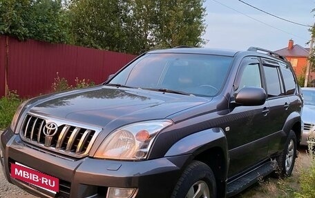 Toyota Land Cruiser Prado 120 рестайлинг, 2007 год, 1 900 000 рублей, 2 фотография
