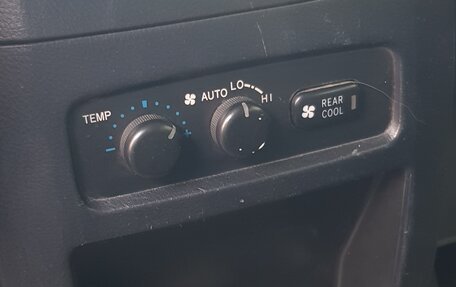 Toyota Land Cruiser Prado 120 рестайлинг, 2007 год, 1 900 000 рублей, 9 фотография