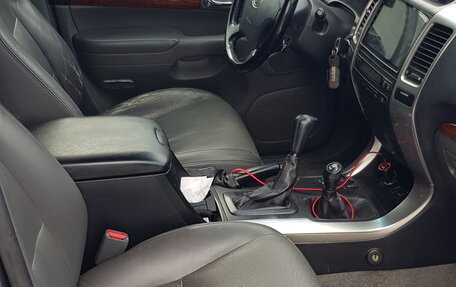 Toyota Land Cruiser Prado 120 рестайлинг, 2007 год, 1 900 000 рублей, 13 фотография