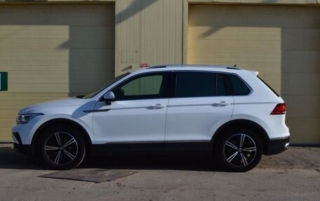 Volkswagen Tiguan II, 2021 год, 2 995 000 рублей, 6 фотография