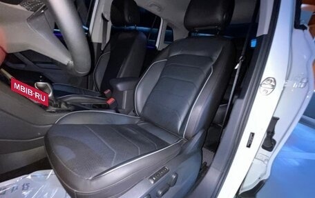 Volkswagen Tiguan II, 2021 год, 2 995 000 рублей, 17 фотография