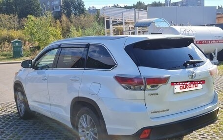 Toyota Highlander III, 2015 год, 3 300 000 рублей, 6 фотография
