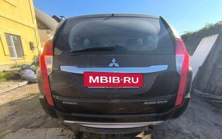 Mitsubishi Pajero Sport III рестайлинг, 2018 год, 3 000 000 рублей, 2 фотография