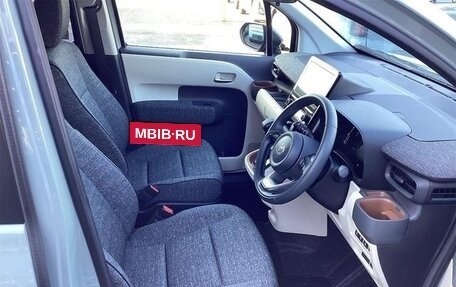 Toyota Sienta, 2022 год, 1 480 000 рублей, 15 фотография