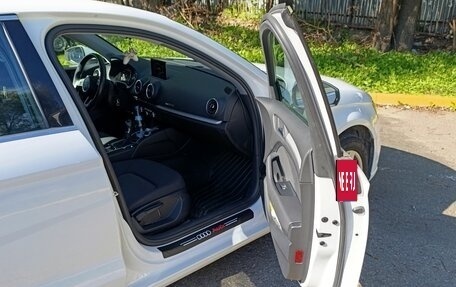 Audi A3, 2017 год, 1 990 000 рублей, 6 фотография