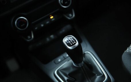 KIA Rio IV, 2018 год, 1 290 000 рублей, 15 фотография