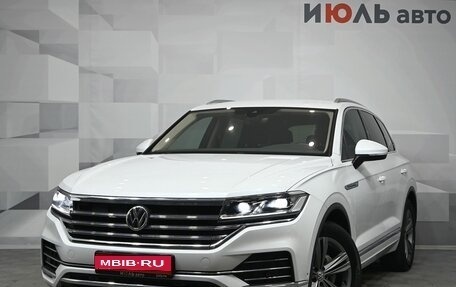 Volkswagen Touareg III, 2018 год, 4 400 000 рублей, 1 фотография