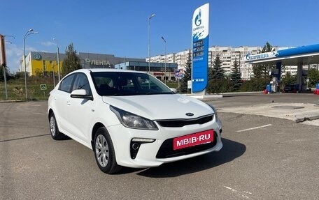 KIA Rio IV, 2020 год, 1 300 000 рублей, 2 фотография