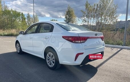 KIA Rio IV, 2020 год, 1 300 000 рублей, 5 фотография