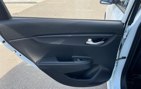 KIA Rio IV, 2020 год, 1 300 000 рублей, 28 фотография