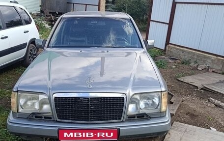 Mercedes-Benz E-Класс, 1992 год, 600 000 рублей, 1 фотография